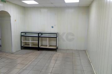 Фото №4: Коммерция 40 м² - Краснодар, мкр. Центральный, ул. Коммунаров, 92