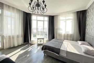 Фото №1: 2-комнатная квартира 71 м² - Кабардинка, мкр. Комсомольский, ул. Мира, 15