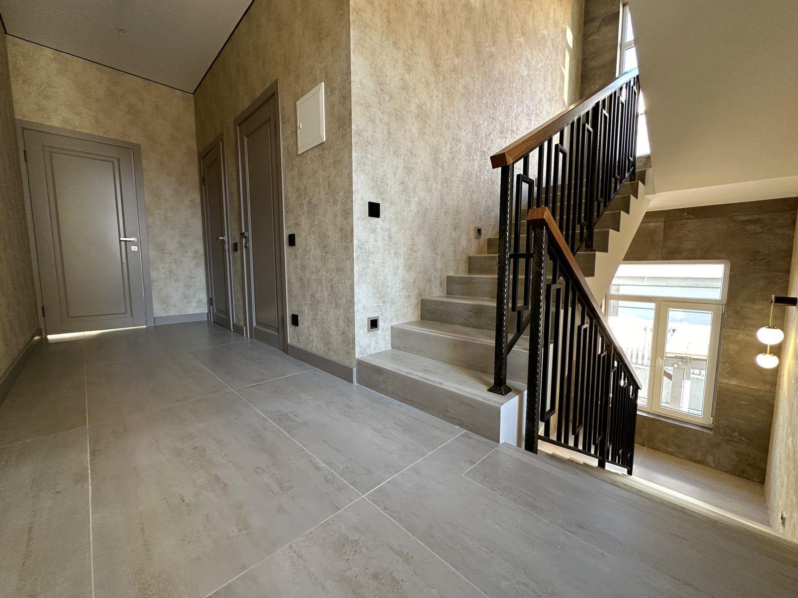 Фото №11: Дом 275 м² + 3 сот. - Геленджик, мкр. Толстый Мыс, ул. Полевая, 28