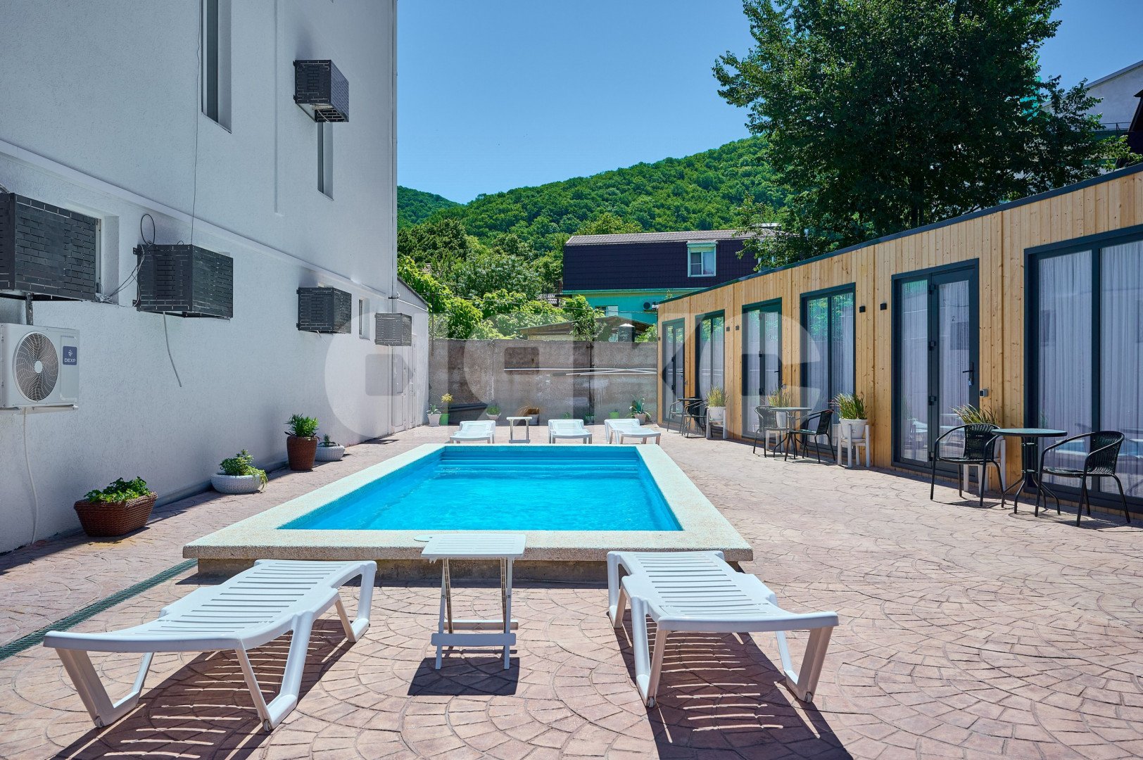 Фото №9: Коммерция 900 м² - Архипо-Осиповка, ул. Заречная, 15