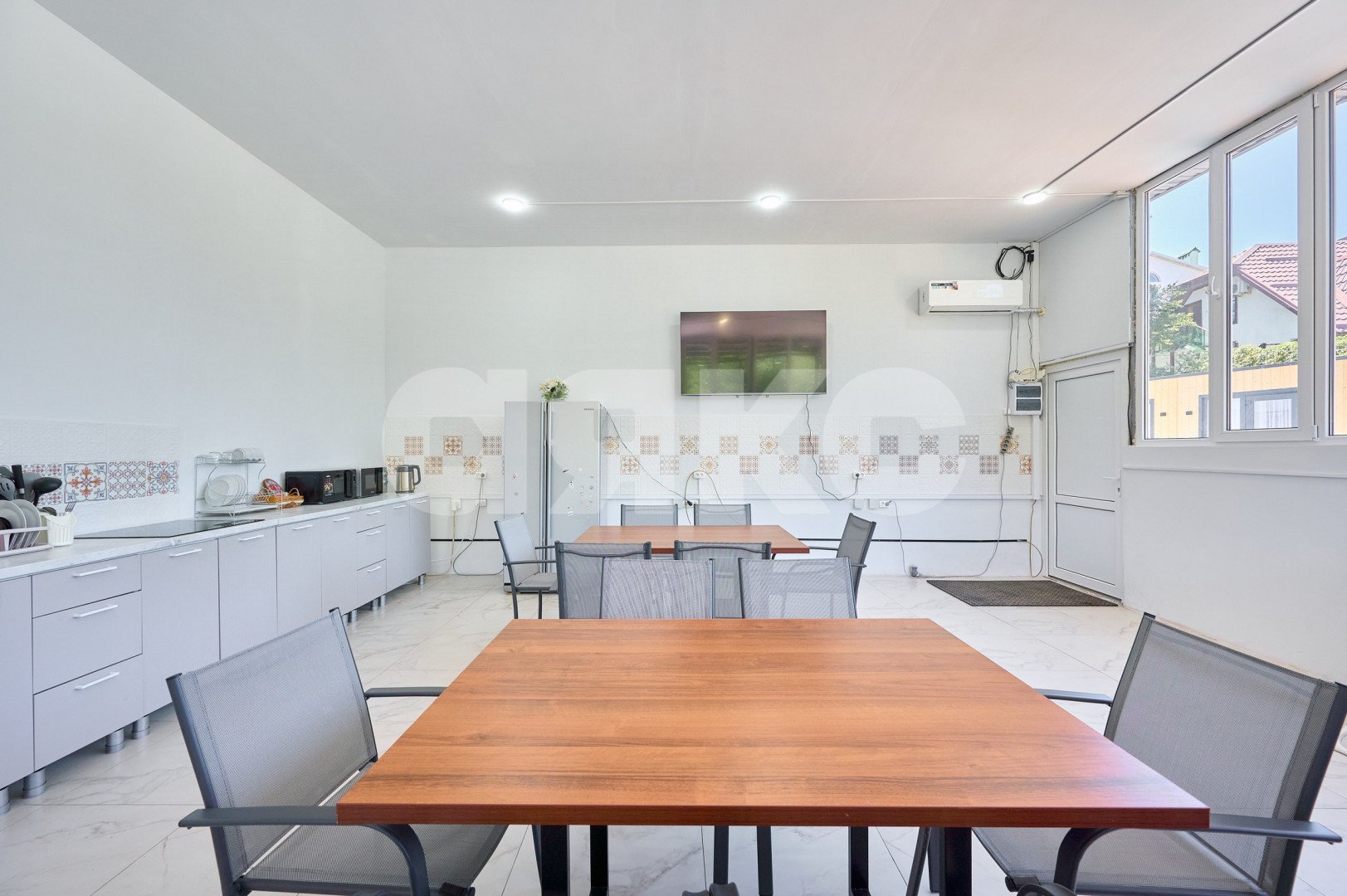 Фото №23: Коммерция 900 м² - Архипо-Осиповка, ул. Заречная, 15