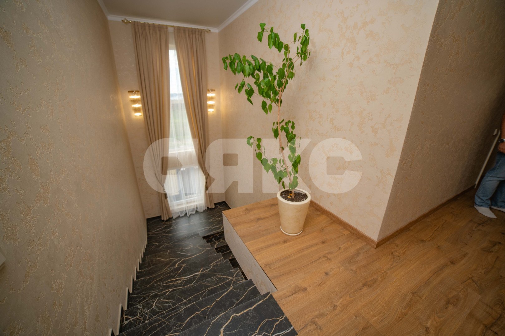 Фото №16: Дом 304 м² + 4 сот. - Геленджик, ул. Покровского, 15