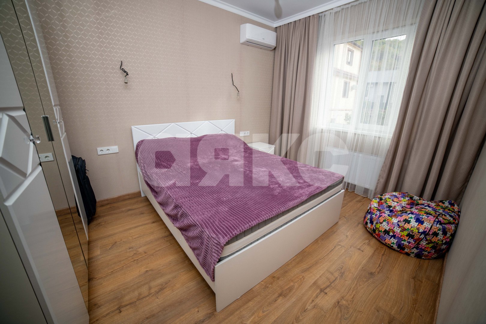 Фото №31: Дом 304 м² + 4 сот. - Геленджик, ул. Покровского, 15