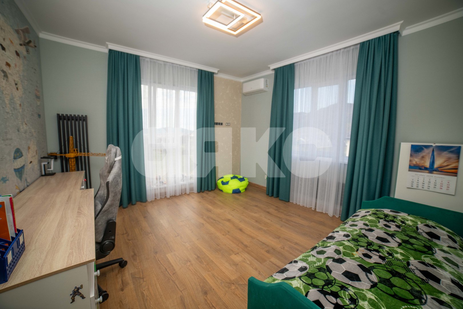 Фото №27: Дом 304 м² + 4 сот. - Геленджик, ул. Покровского, 15