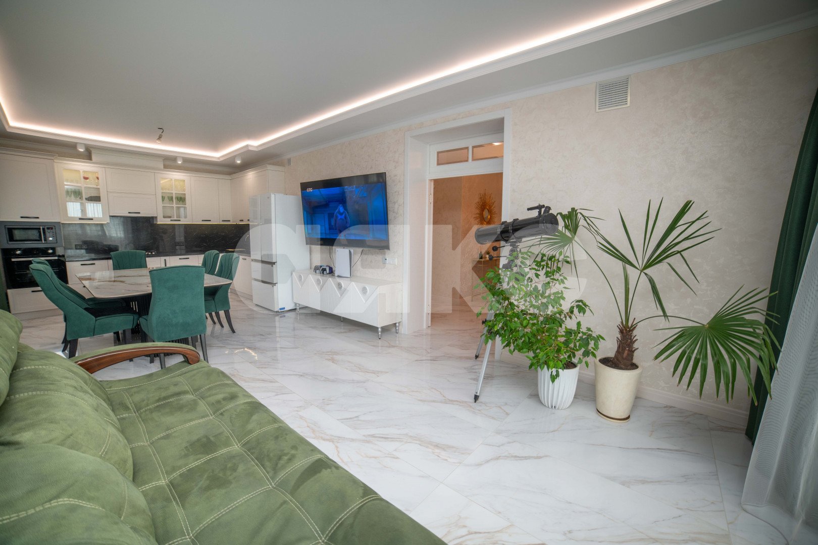 Фото №6: Дом 304 м² + 4 сот. - Геленджик, ул. Покровского, 15