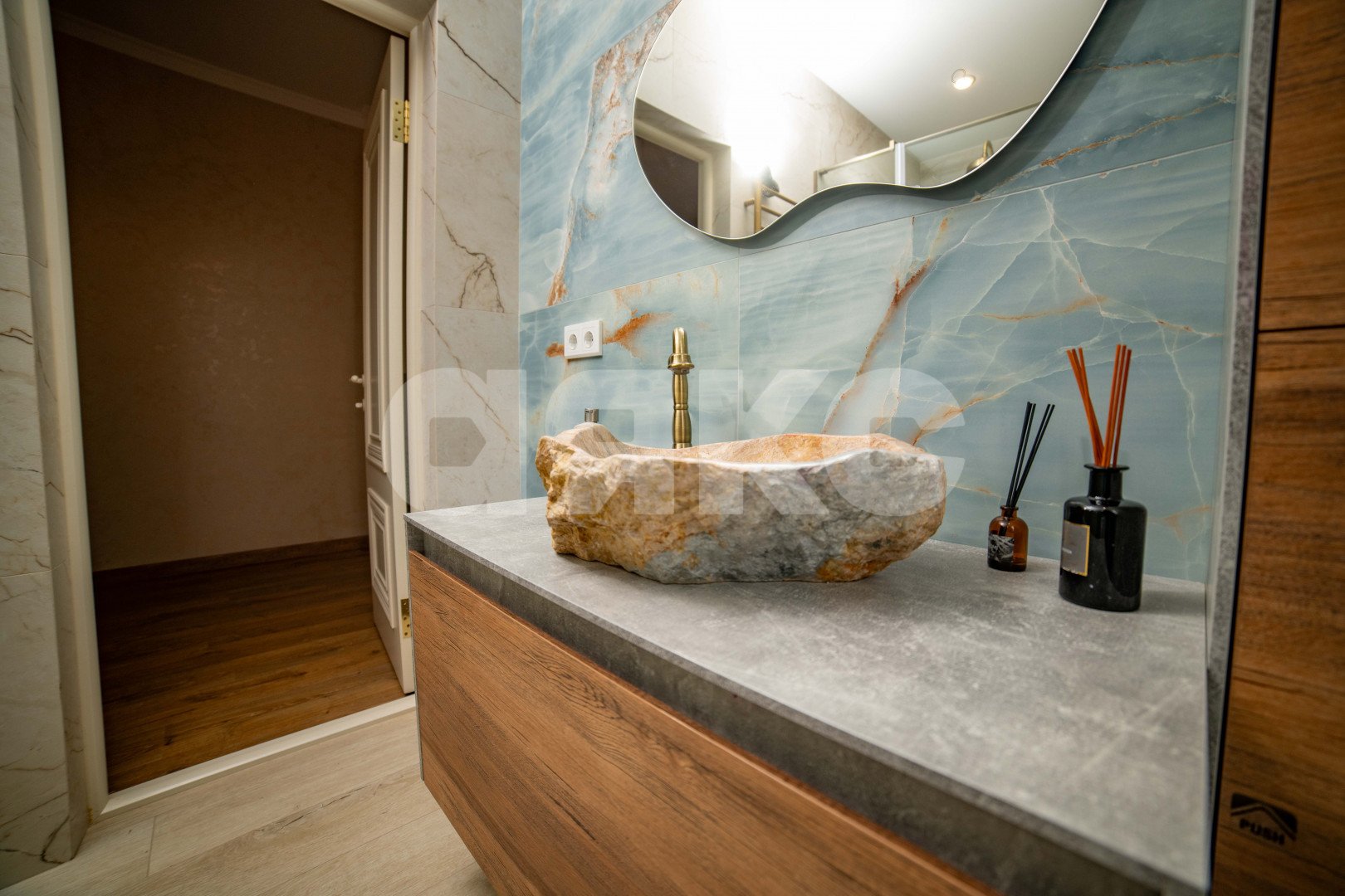 Фото №18: Дом 304 м² + 4 сот. - Геленджик, ул. Покровского, 15