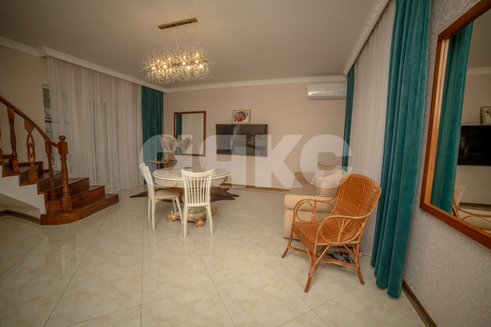 Фото №4: Дом 177 м² + 4 сот. - Геленджик