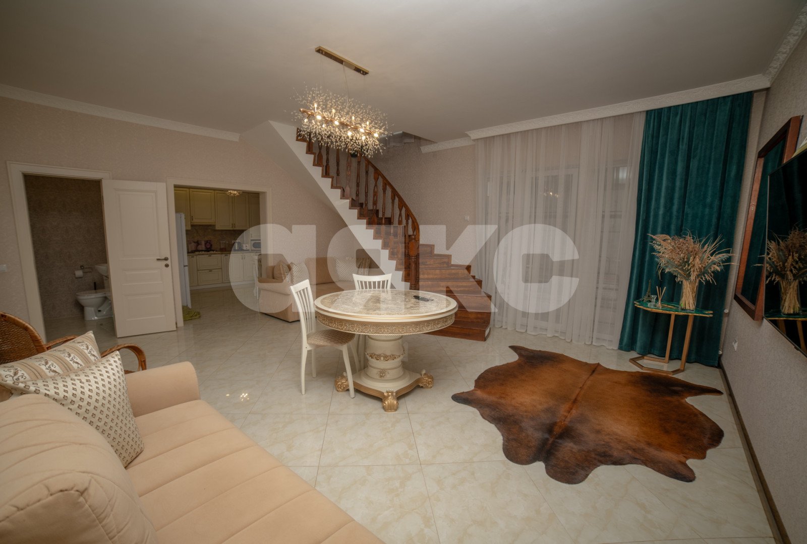 Фото №2: Дом 177 м² + 4 сот. - Геленджик