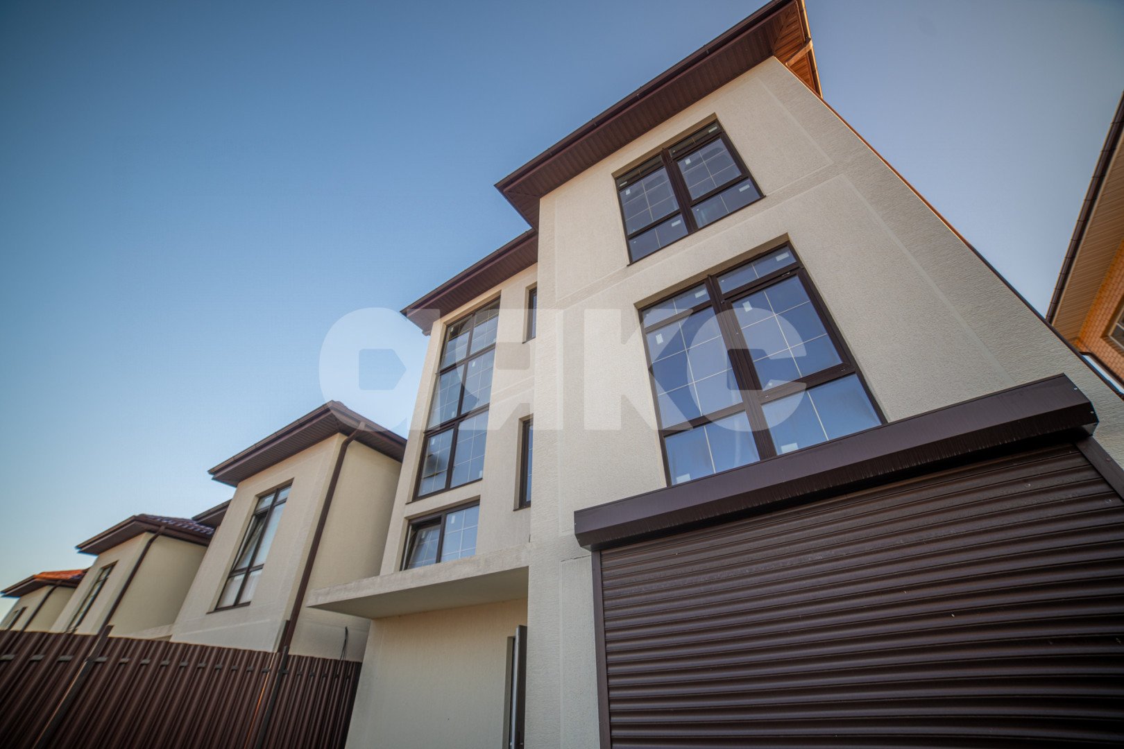 Фото №2: Дом 286 м² + 3.5 сот. - Геленджик, мкр. жилой комплекс Гоголь, ул. Гоголя, 7к2