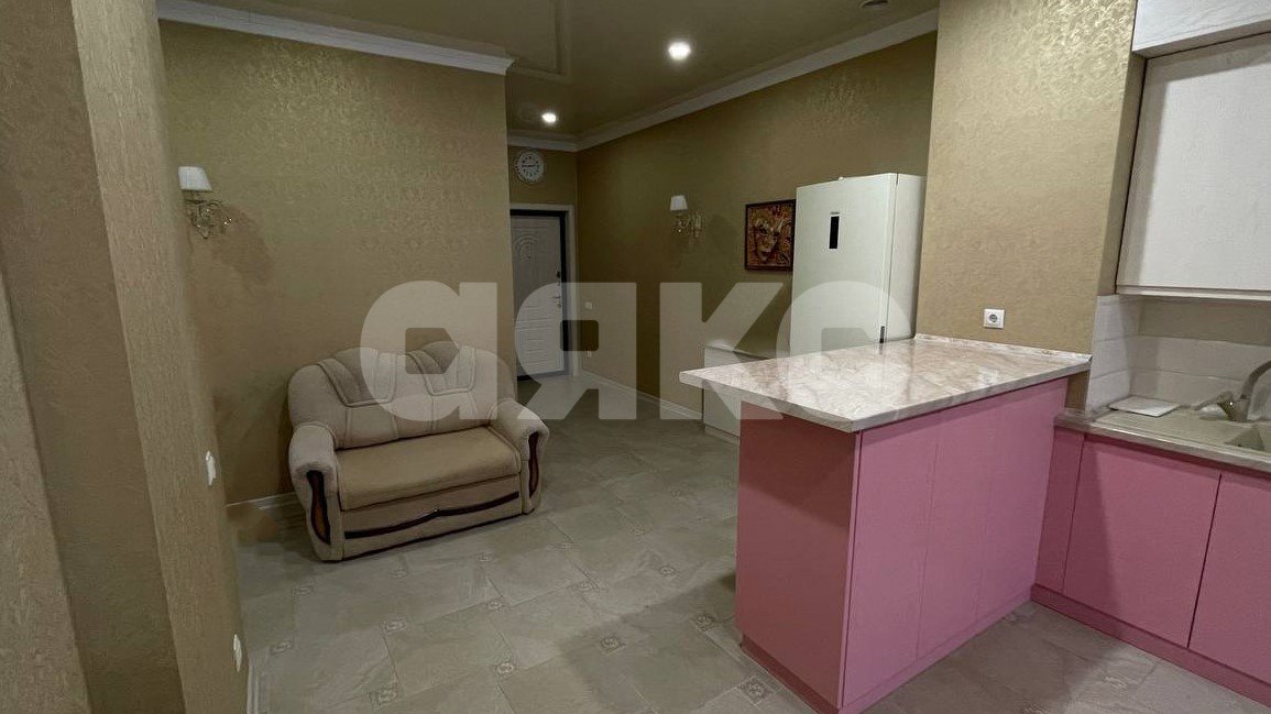 Фото №4: 1-комнатная квартира 58 м² - Геленджик, мкр. жилой комплекс Лазурный-2, ул. Верхняя, 4к6