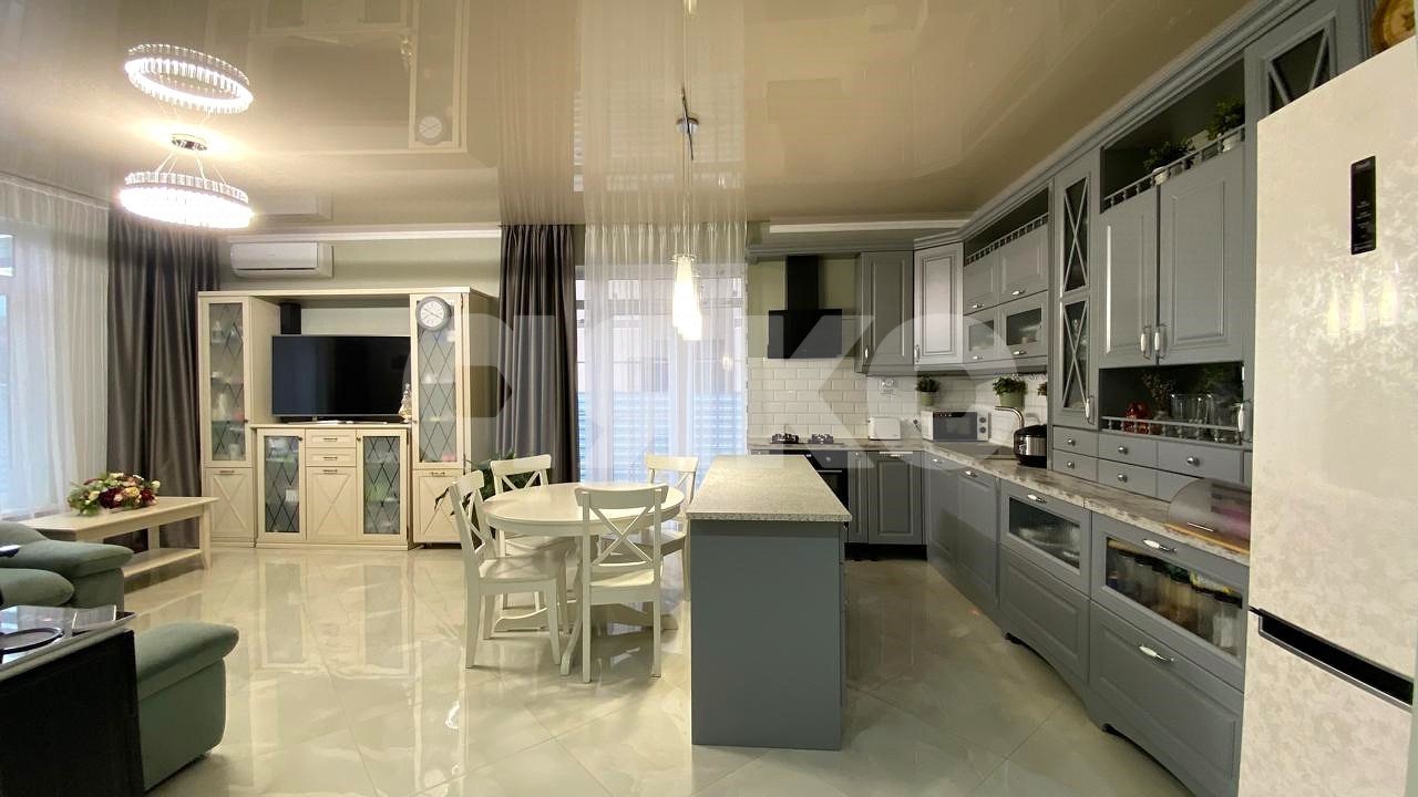 Фото №2: Дом 100 м² + 6.15 сот. - Дивноморское, ул. Кирова