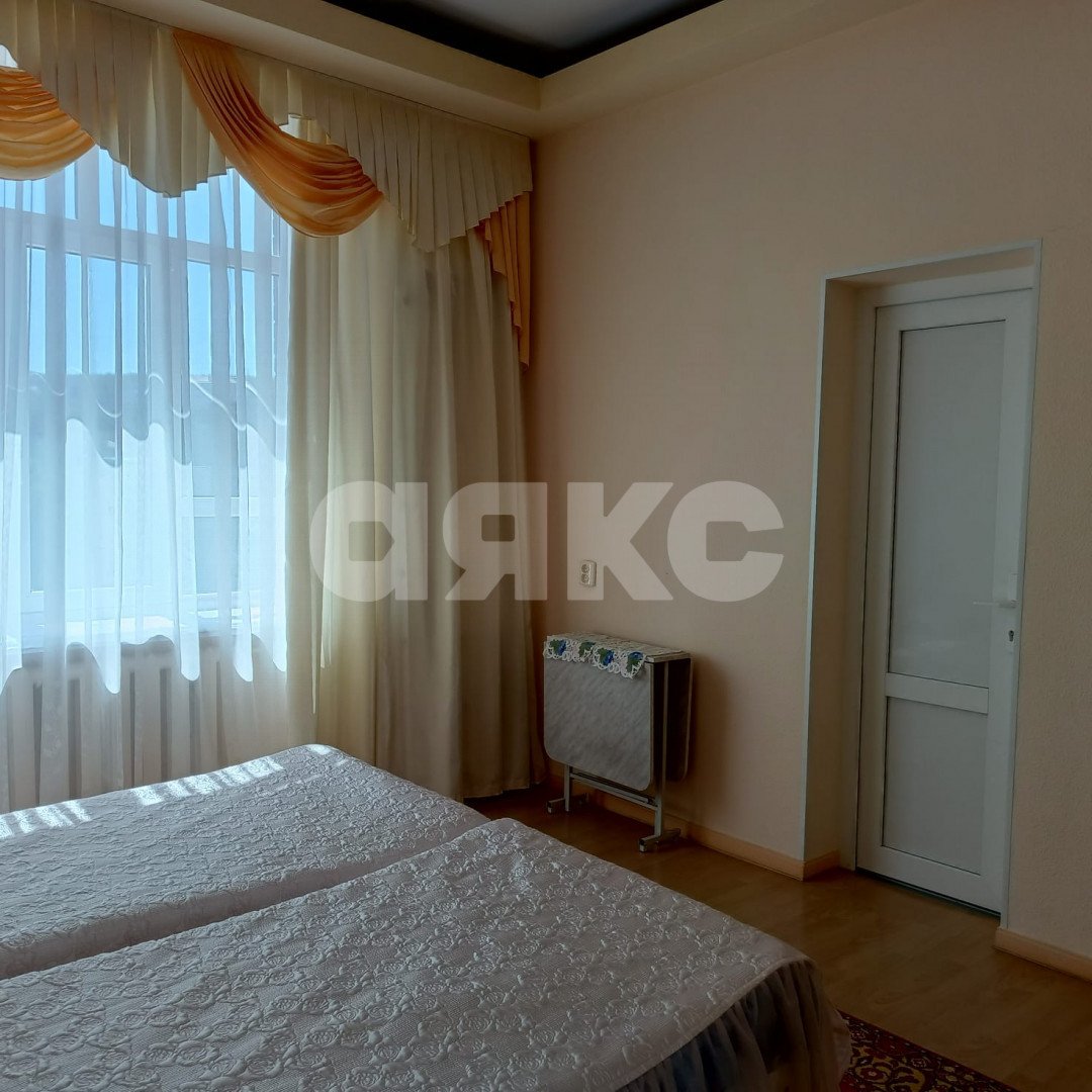 Фото №17: 2-комнатная квартира 136 м² - Геленджик, ул. Севастопольская, 19