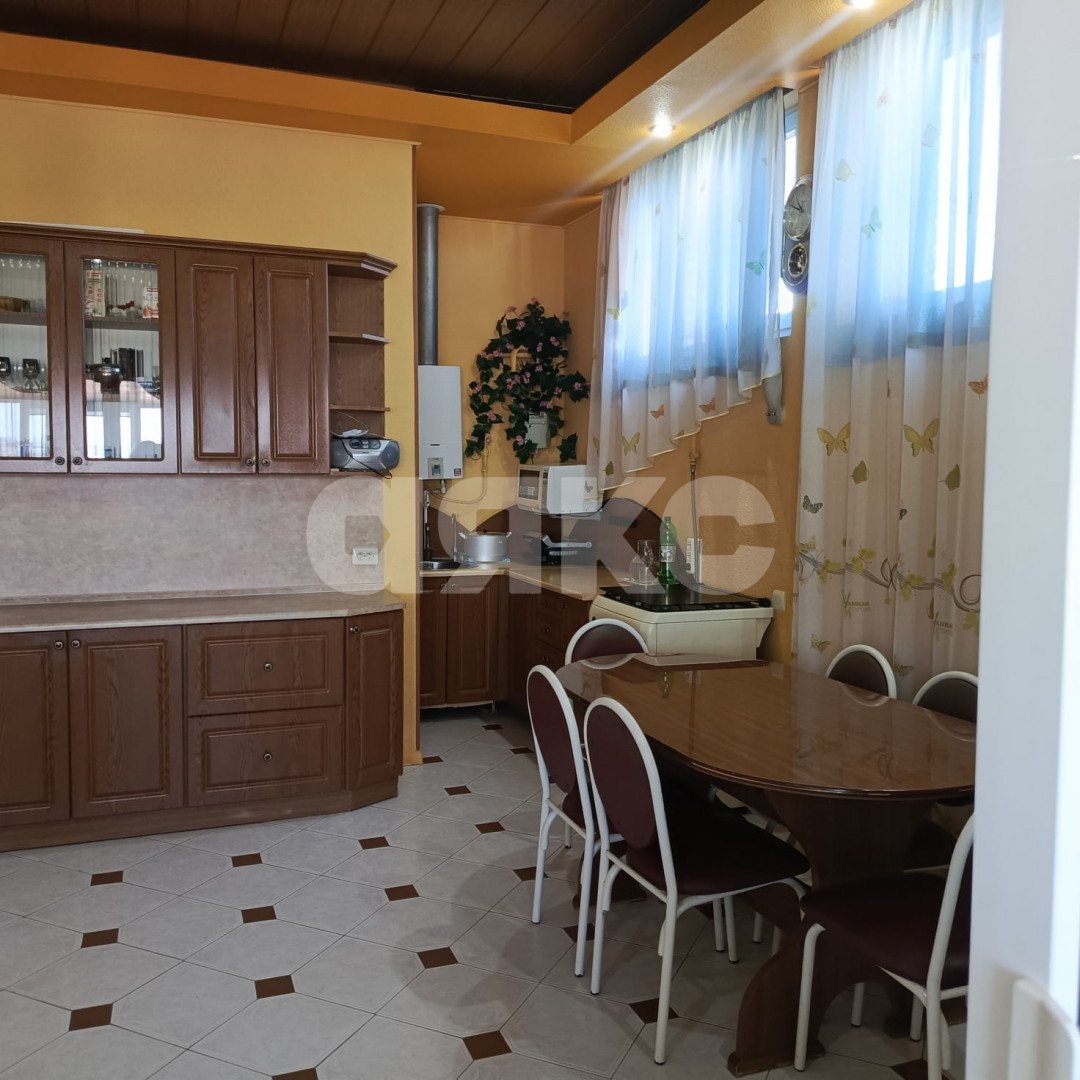 Фото №7: 2-комнатная квартира 136 м² - Геленджик, ул. Севастопольская, 19