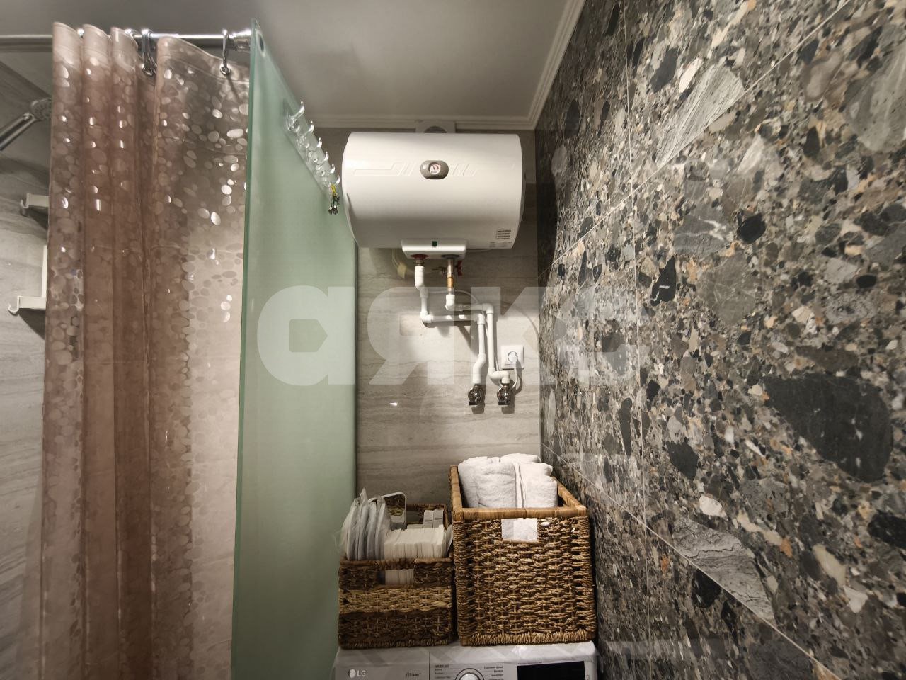 Фото №21: 1-комнатная квартира 34 м² - Геленджик, Толстый Мыс, мкр. Толстый Мыс, ул. Леселидзе, 10