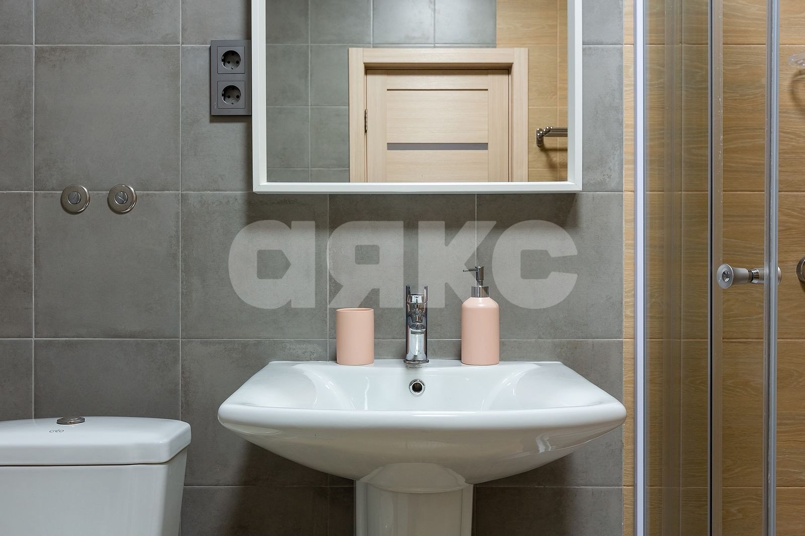 Фото №16: Апартаменты 47 м² - Геленджик, ул. Мира, 44лит5