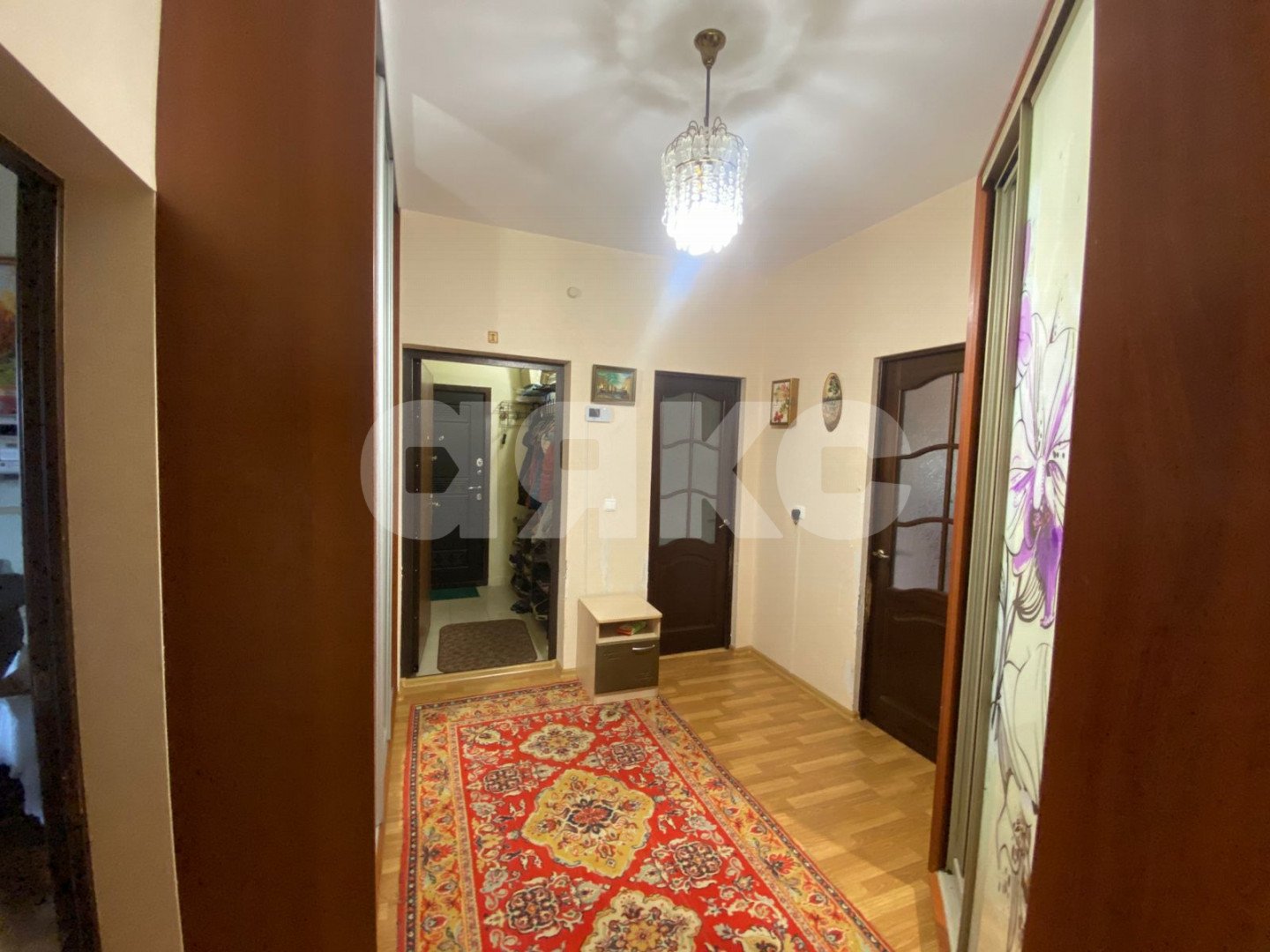 Фото №1: 4-комнатная квартира 97 м² - Геленджик, Южный, мкр. Южный, ул. Жуковского, 18