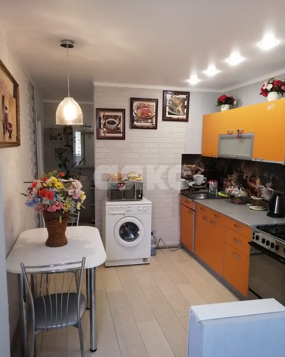 Фото №1: 2-комнатная квартира 55 м² - Геленджик, Толстый Мыс, мкр. Толстый Мыс, ул. Леселидзе, 8