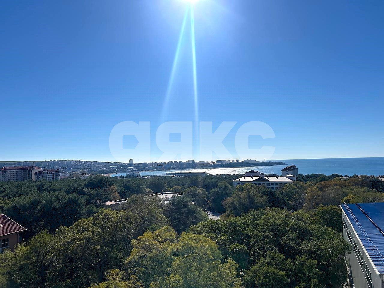 Фото №1: 1-комнатная квартира 74 м² - Геленджик, ул. Шмидта, 8