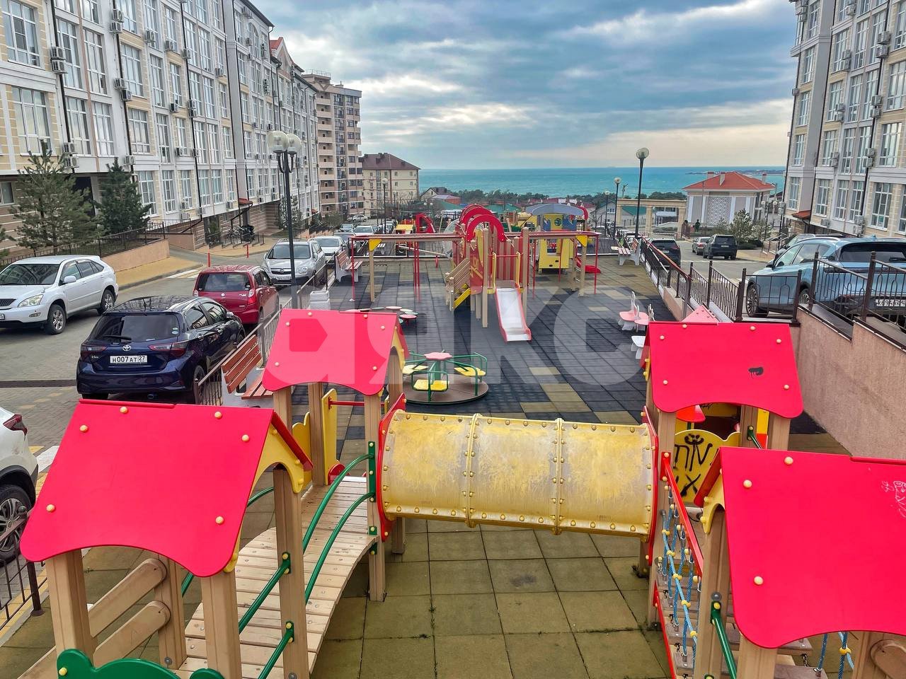 Фото №12: 2-комнатная квартира 72 м² - Геленджик, жилой комплекс Лазурный-2, мкр. жилой комплекс Лазурный-2, ул. Верхняя, 4к3