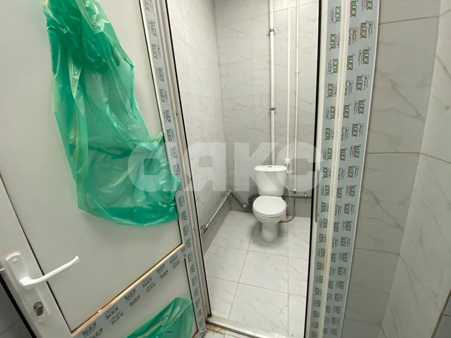 Фото №4: Коммерция 60 м² - Геленджик, Северный, мкр. Северный, ул. Маршала Жукова, 2к1