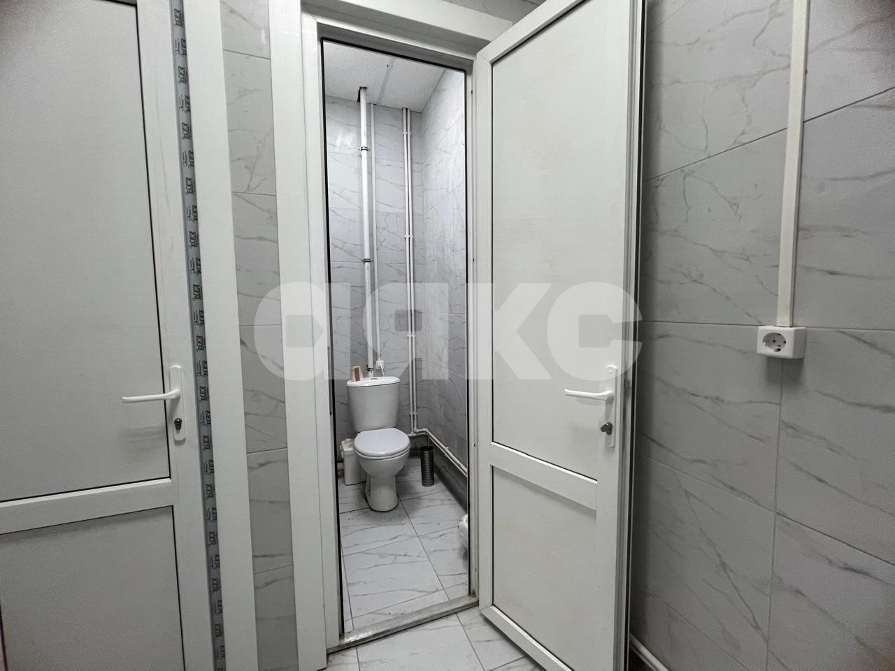 Фото №9: Коммерция 44 м² - Геленджик, Северный, мкр. Северный, ул. Маршала Жукова, 2к1