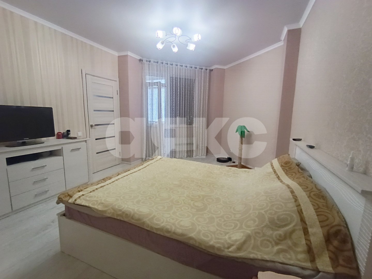 Фото №10: 1-комнатная квартира 56 м² - Геленджик, Парус, мкр. Парус, ул. Грибоедова, 29