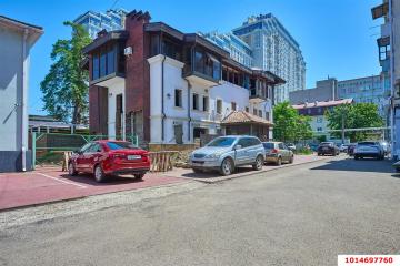 Фото №1: Коммерция 934 м² - Краснодар, мкр. Центральный, ул. Красная, 184/2