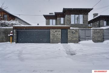 Фото №1: Дом 266 м² - Краснодар, мкр. Центральный, ул. Краснодонская