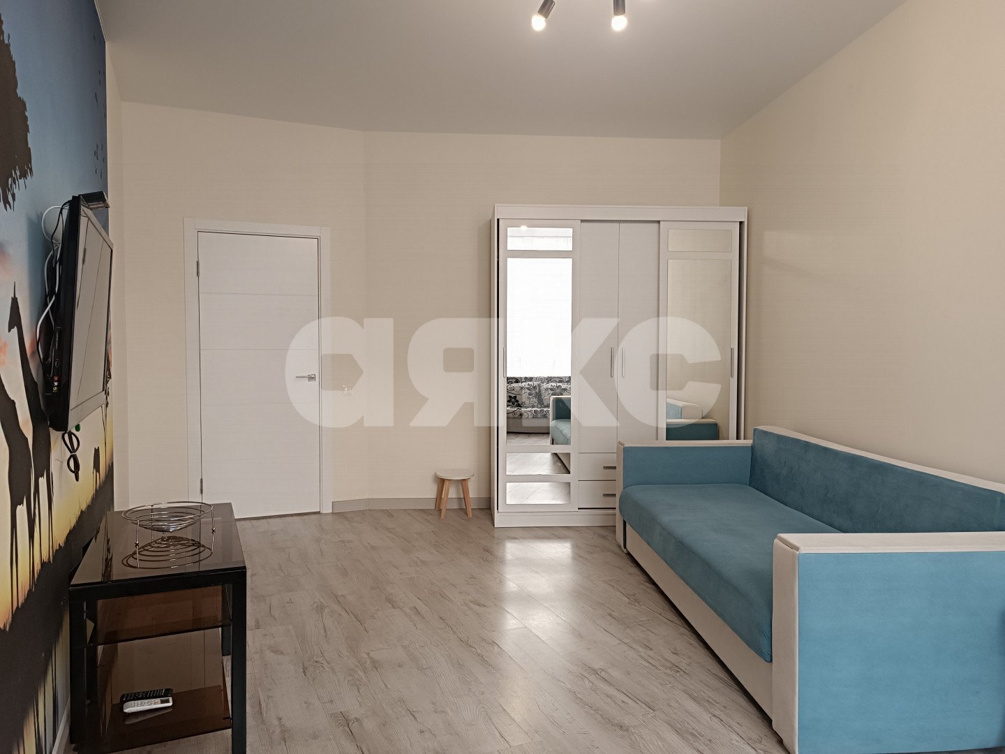 Фото №7: 2-комнатная квартира 74 м² - Геленджик, жилой комплекс Лазурный-2, мкр. жилой комплекс Лазурный-2, ул. Верхняя, 4к7