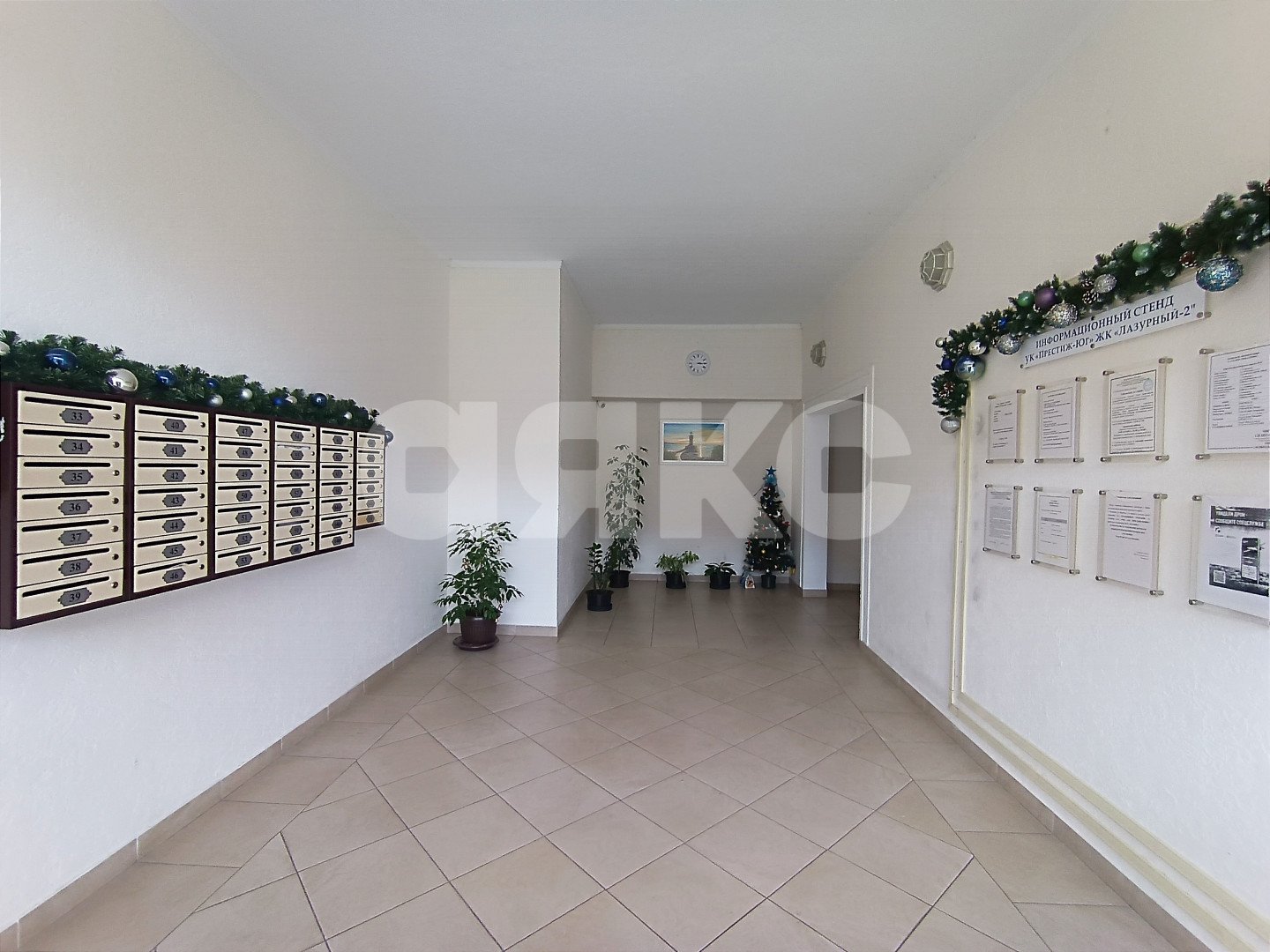 Фото №2: 2-комнатная квартира 74 м² - Геленджик, жилой комплекс Лазурный-2, мкр. жилой комплекс Лазурный-2, ул. Верхняя, 4к7