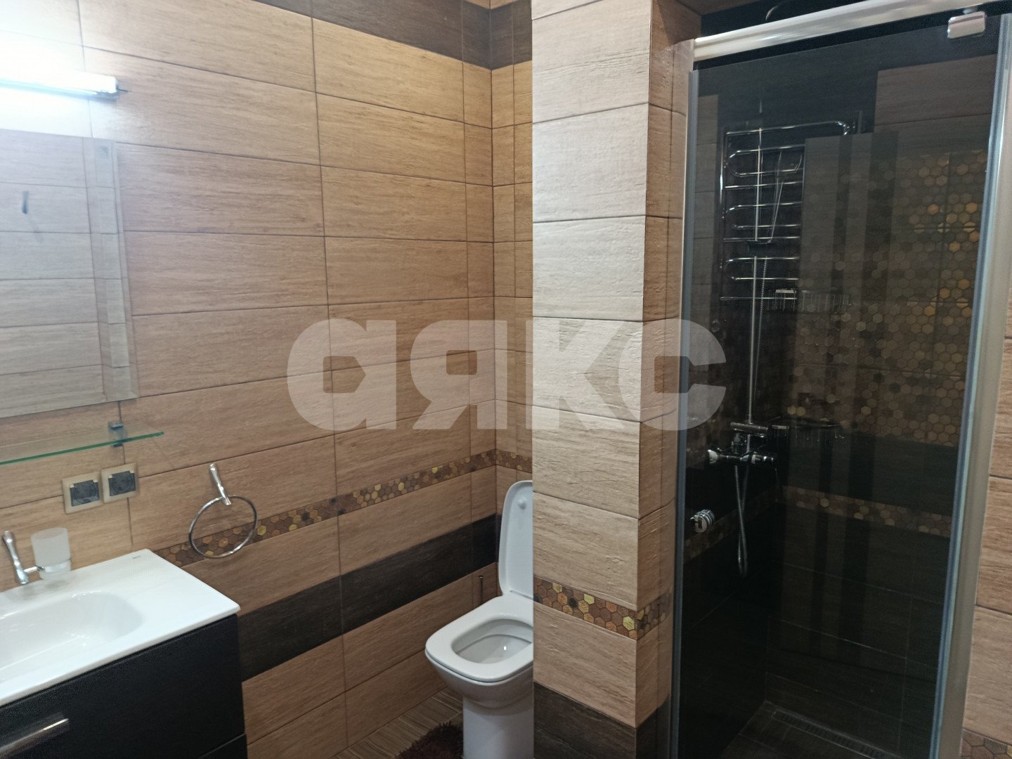 Фото №10: 2-комнатная квартира 95 м² - Геленджик, мкр. Толстый Мыс, ул. Приморская, 30А